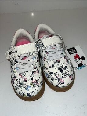 Disney Kids White Sneakers with Pink Lining